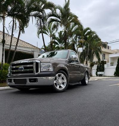FORD F-250 4.2 XLT 4X2 CS TURBO INTERCOOLER DIESEL 2P MANUAL FORD F-250 4.2 XLT 4X2 CS TURBO INTERCOOLER DIESEL 2P MANUAL